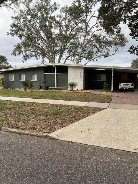 1907 Loch Berry Rd, Winter Park, FL 32792