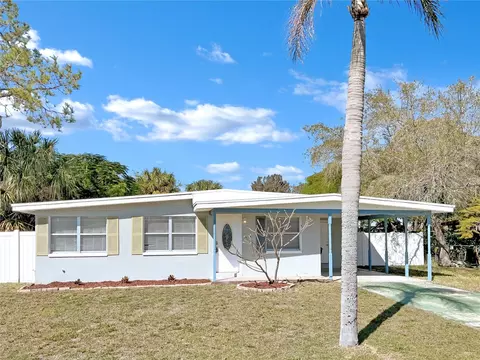 485 Fairfax Ln, Apollo Beach, FL 33572