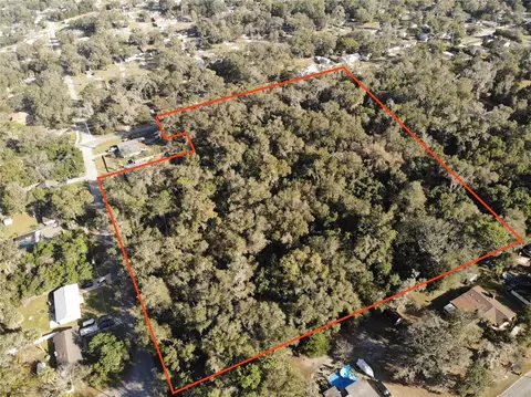 W Lansdowne Avenue, Orange City, FL 32763