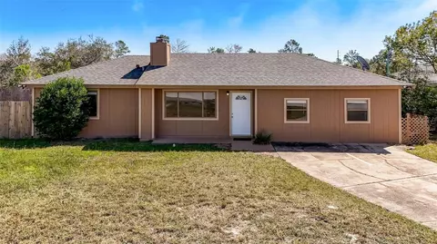 2601 E Dorchester Dr, Deltona, FL 32738