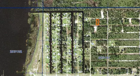 1007 Azalea Dr, Indian Lake Estates, FL 33855