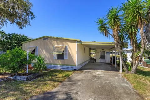 900 Lisa Cir, Leesburg, FL 34788