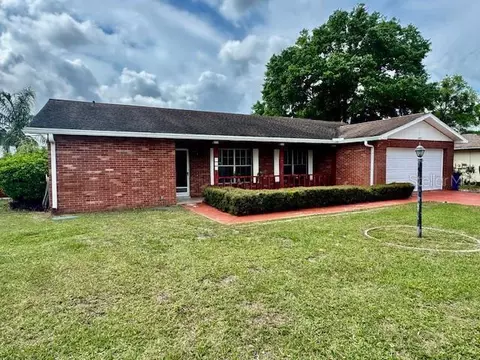 4007 Highgate Dr, Valrico, FL 33594