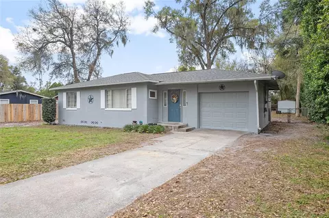 812 W Ohio Ave, Deland, FL 32720