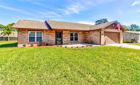 2921 Travelers Palm Dr, Edgewater, FL 32141