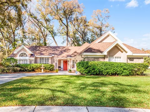 2071 Lake Todd Ct, Apopka, FL 32712
