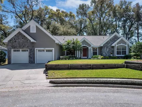 2072 Lake Todd Ct, Apopka, FL 32712