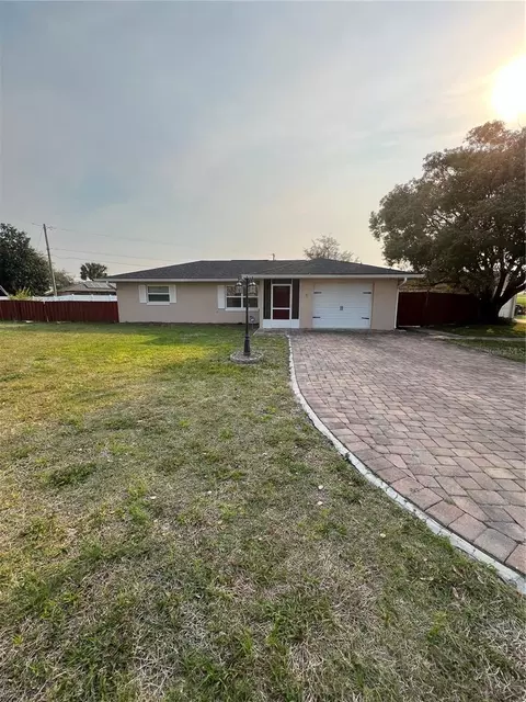 1381 Elkcam Blvd, Deltona, FL 32725