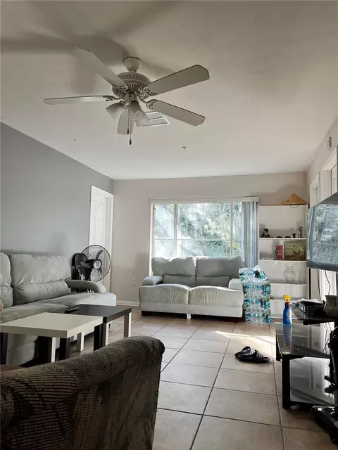3800 SW 20th Ave #609, Gainesville, FL 32607