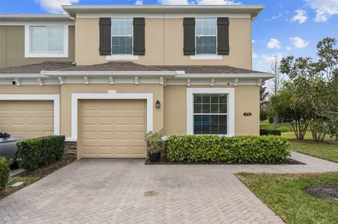2718 River Landing Dr, Sanford, FL 32771