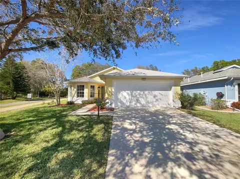 5512 Aurora Dr, Leesburg, FL 34748