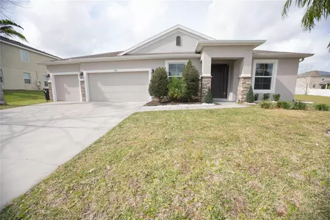 1086 Rock Creek St, Apopka, FL 32712