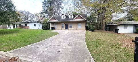 2210 Oxford Rd, Tallahassee, FL 32304