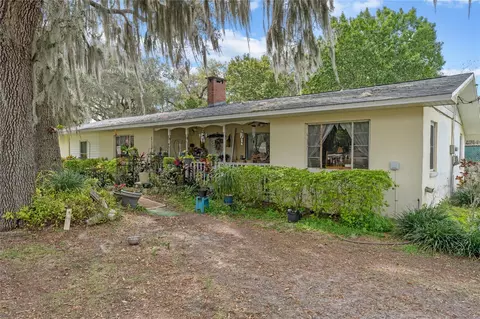 932 N Grove St, Eustis, FL 32726 photo 1