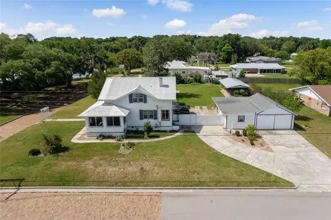 610 S Indiana Ave, Groveland, FL 34736