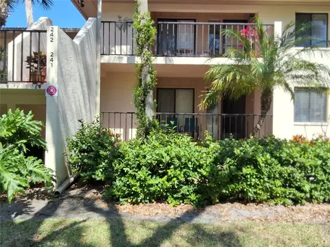 6450 Wild Oak Bay Blvd #241, Bradenton, FL 34210
