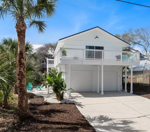 6360 River Rd, New Smyrna Beach, FL 32169