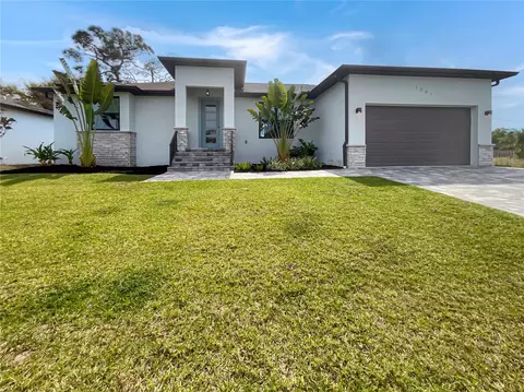 1561 Rossanne Pl, Englewood, FL 34223