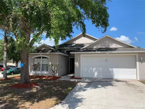 203 Lake Shore Pkwy, Davenport, FL 33896