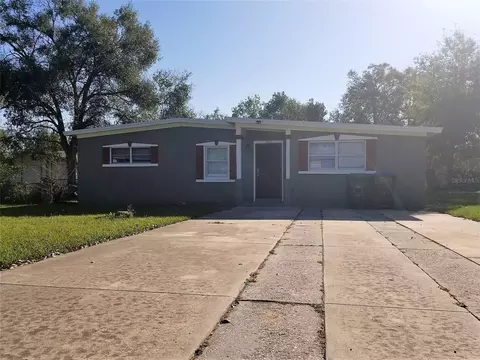 5200 Montague Pl, Orlando, FL 32808