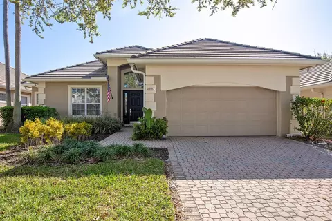 10647 Holly Crest Dr, Orlando, FL 32836