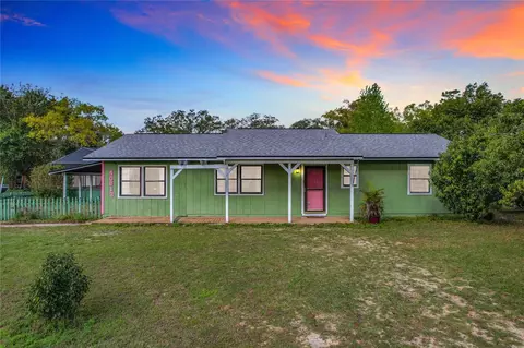 40813 W 4th Ave, Umatilla, FL 32784