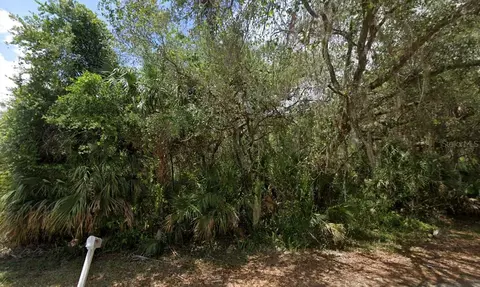2005 Redmond St, Port Charlotte, FL 33948