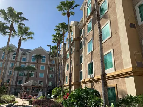 8303 Palm Pkwy #313, Orlando, FL 32836