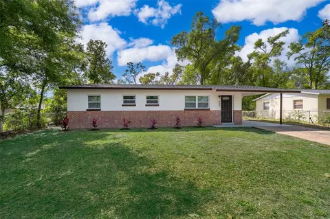 800 W Volusia Ave, Deland, FL 32720