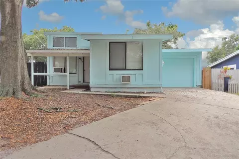 562 Martin Place Blvd, Apopka, FL 32712
