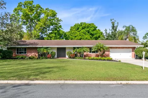 4631 Burgundy Pl, Lakeland, FL 33813