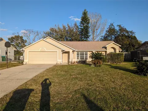 2031 Greenview Dr, Deltona, FL 32725