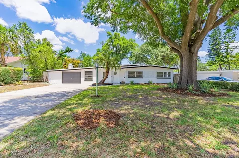 220 Blossom Ln, Winter Park, FL 32789