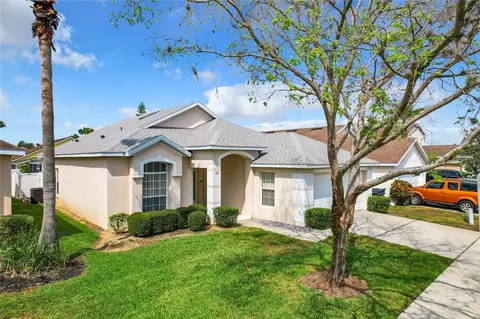 121 Bloomingdale Dr, Davenport, FL 33897