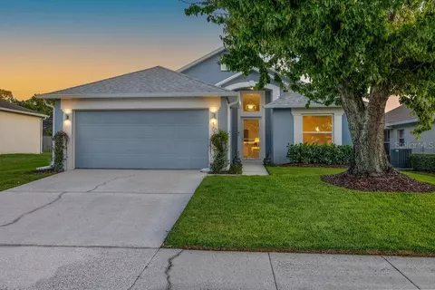 107 Prince Pl, Sanford, FL 32771