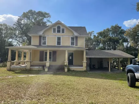 217 N Oak Ave, Orange City, FL 32763