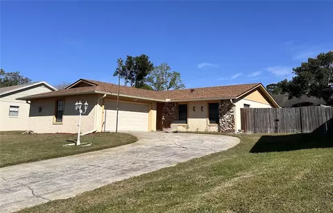 46 Lantana Dr, Debary, FL 32713