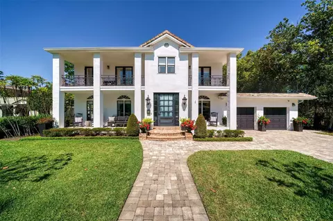 1241 Spring Lake Dr, Orlando, FL 32804