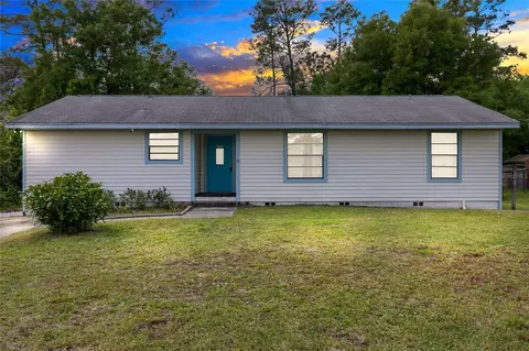 2052 Central Pkwy, Deland, FL 32724