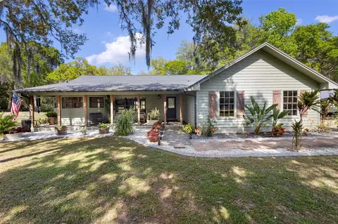 321 N Jungle Rd, Geneva, FL 32732