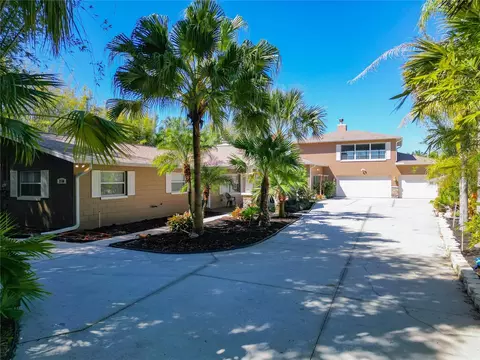 2150 Stone St, Oviedo, FL 32765