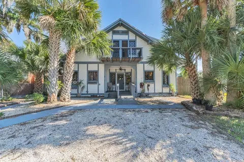 100 Hamilton Rd, Edgewater, FL 32132