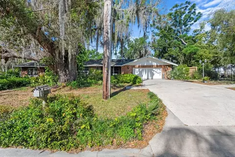 2280 S Grove St, Eustis, FL 32726