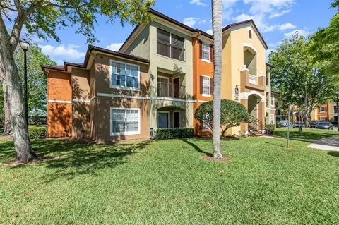 724 Crest Pines Dr #532, Orlando, FL 32828