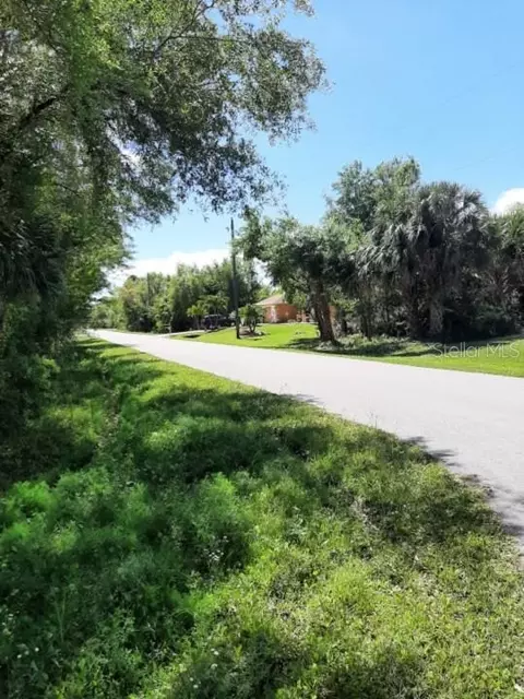 15060 Ingraham Blvd, Port Charlotte, FL 33981