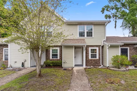 231 Arbor Cir, Sanford, FL 32773