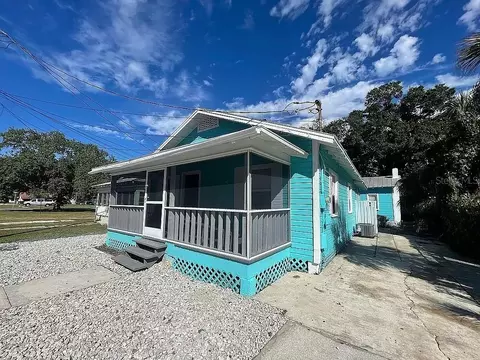 1409 Pennsylvania Ave, Clearwater, FL 33755