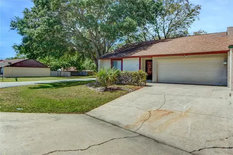 167 Clear Lake Cir, Sanford, FL 32773