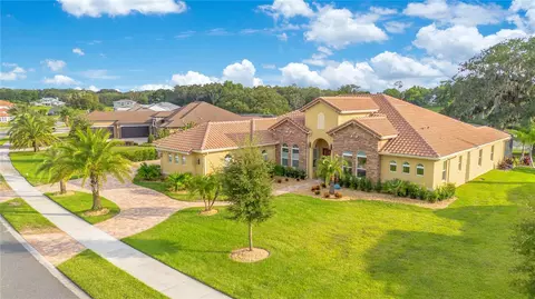 330 Two Lakes Ln, Eustis, FL 32726
