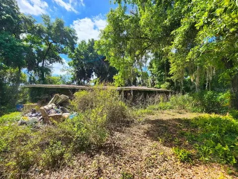 2911 E Williams Rd, Plant City, FL 33565